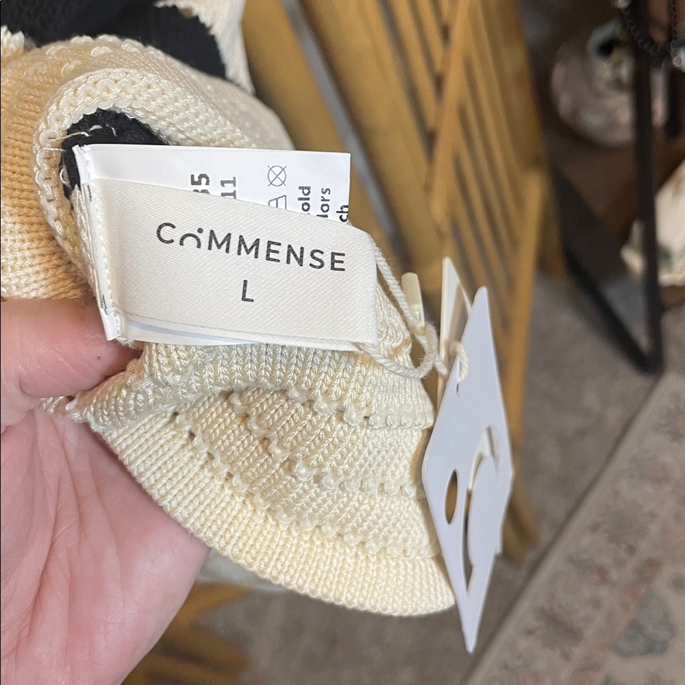 Commense Black and Cream Knit Shift Dress - Picture 7 of 7